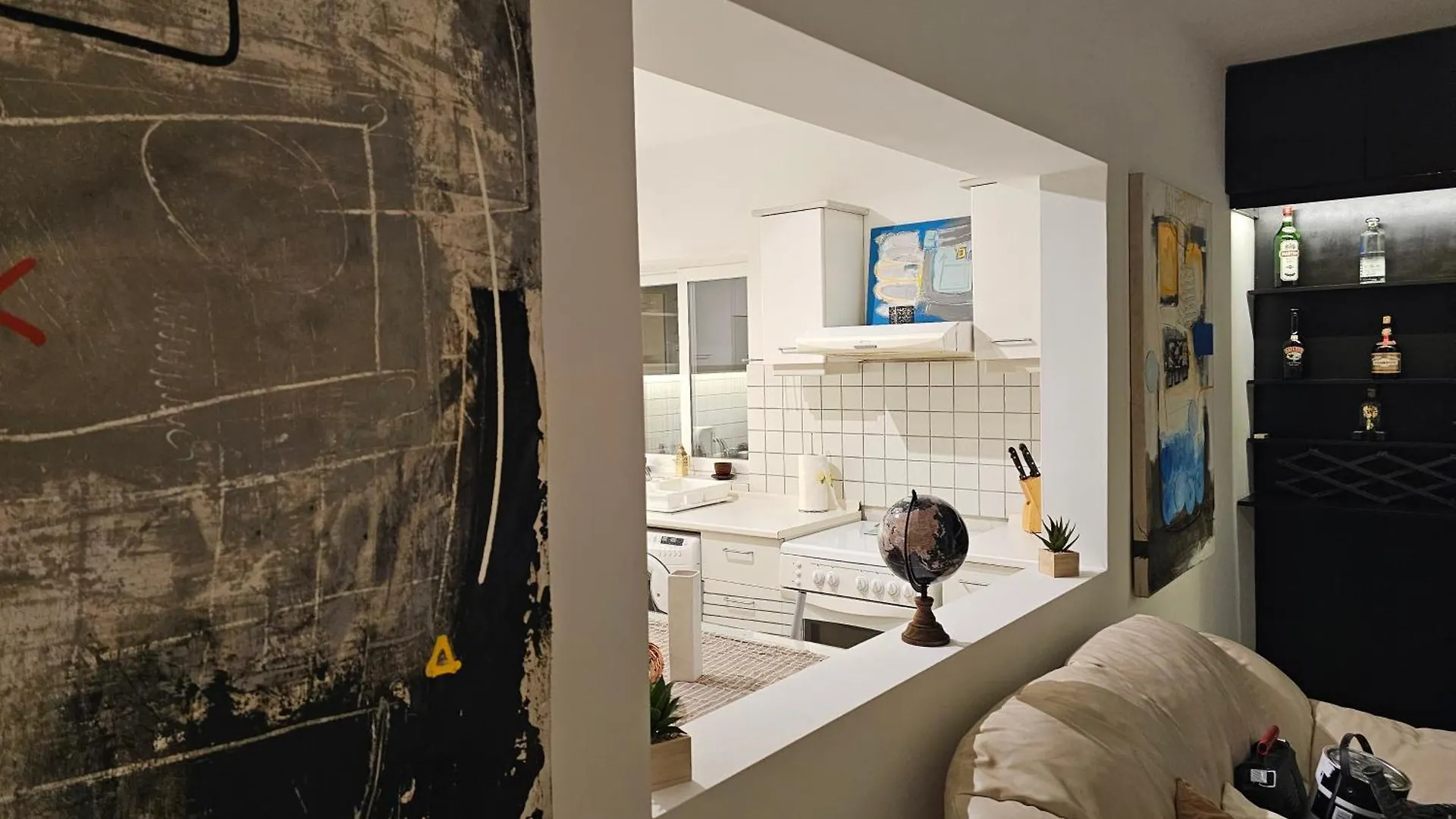 3 Bedroom Apt In Prime Location 5M Away From Beach Is-Swieqi Apartment