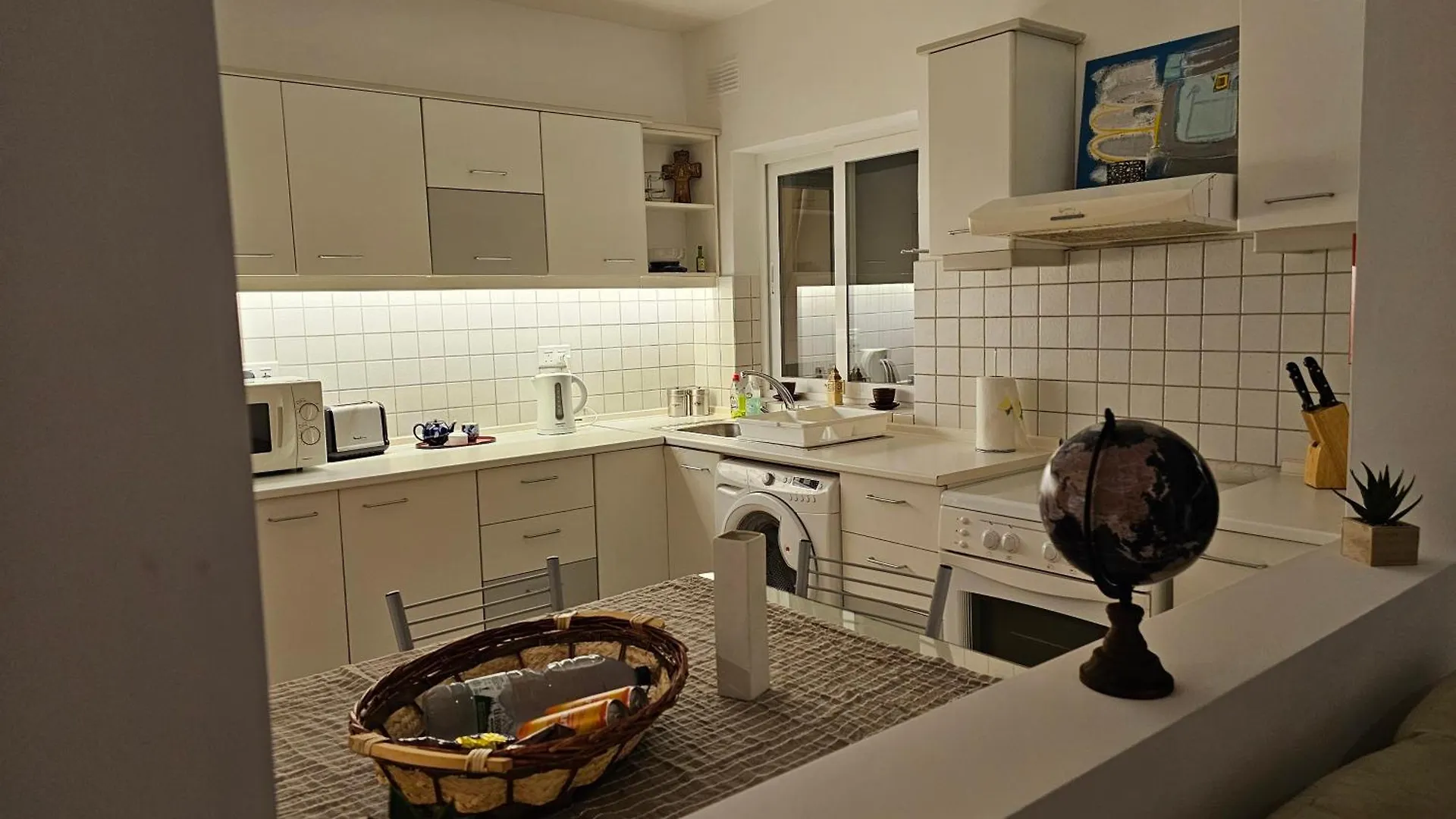 3 Bedroom Apt In Prime Location 5M Away From Beach Is-Swieqi Malta